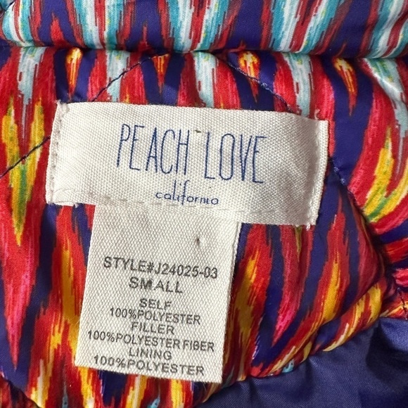 Peach Love CA Colorful Geometric Boho Puffer Vest! - Picture 3 of 4
